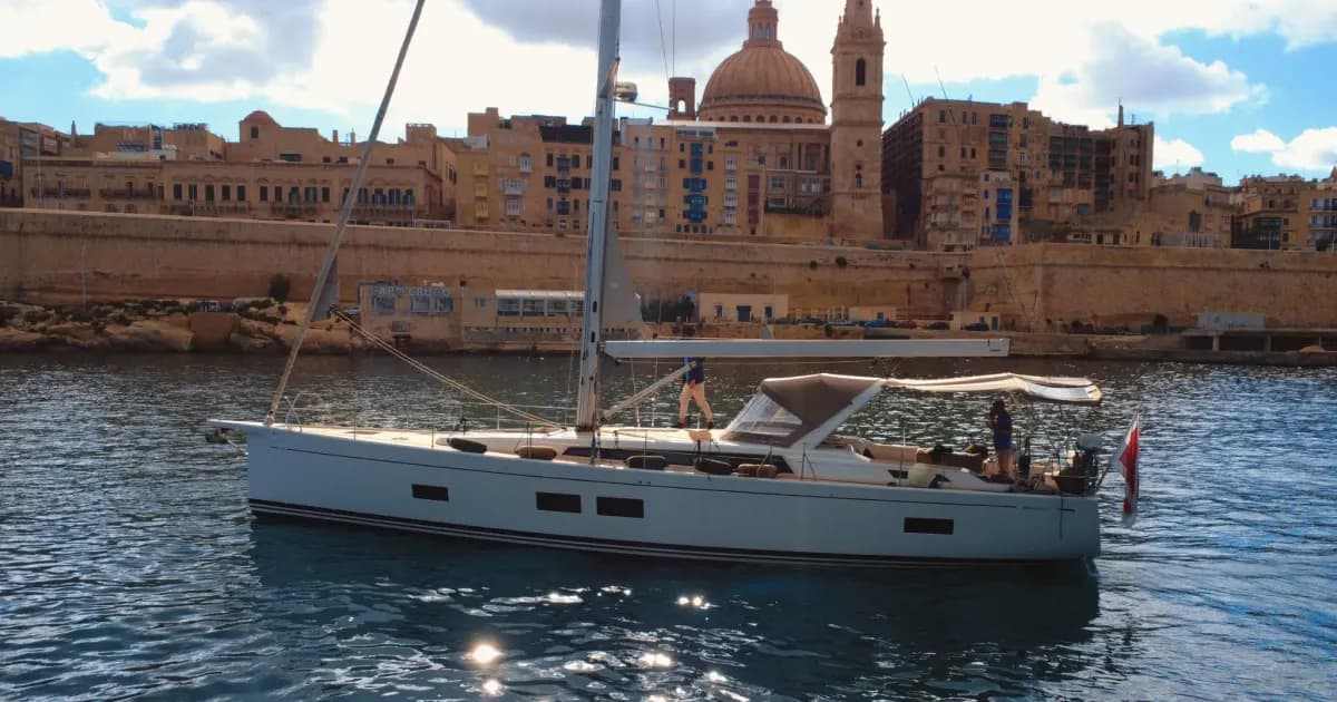Grand Soleil 52